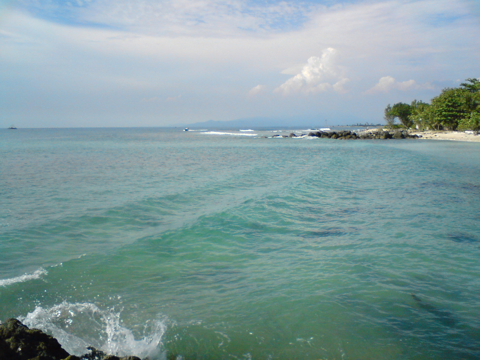 pemandangan di laut  Foto Dunia Alam Semesta INDONESIA
